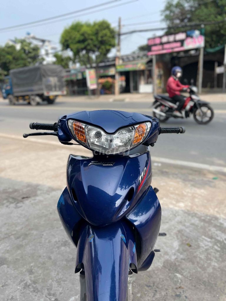 Honda Future 2001. Mua bán Xe máy tại Quận Gò Vấp Tp Hồ Chí Minh được đăng bởi Nguyễn Văn Dũng hình 1