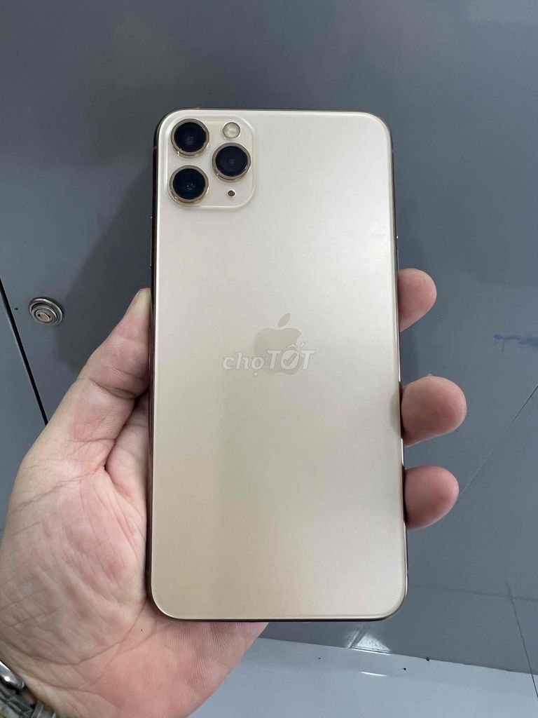 Apple iPhone 11 Pro Max 64GB Vàng. Mua bán Điện thoại tại Quận Liên Chiểu Đà Nẵng được đăng bởi Nguyễn Thành Danh hình 1