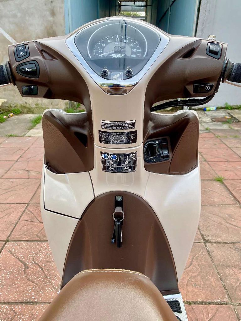 SH MODE Phanh ABS 2021 Trắng Kem chạy 8.000km. Mua bán Xe máy tại Quận Ninh Kiều Cần Thơ được đăng bởi Xe Máy TÂN LIÊN HƯNG 1 91B hình 5