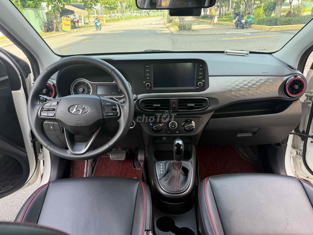 Hyundai Grand i10 2022 1.2 AT - 50000 km. Mua bán Ô tô tại Quận Cẩm Lệ Đà Nẵng được đăng bởi Nguyễn Quang hình 6