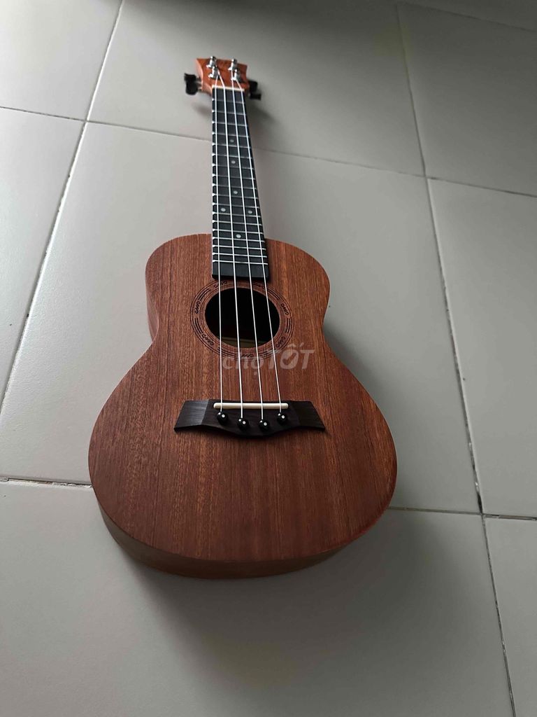 Đàn Ukulele BWS EST 1988 Gỗ Mahogany Nâu Mới 99%. Mua bán Nhạc cụ tại Quận Bình Tân Tp Hồ Chí Minh được đăng bởi tuyền hình 1