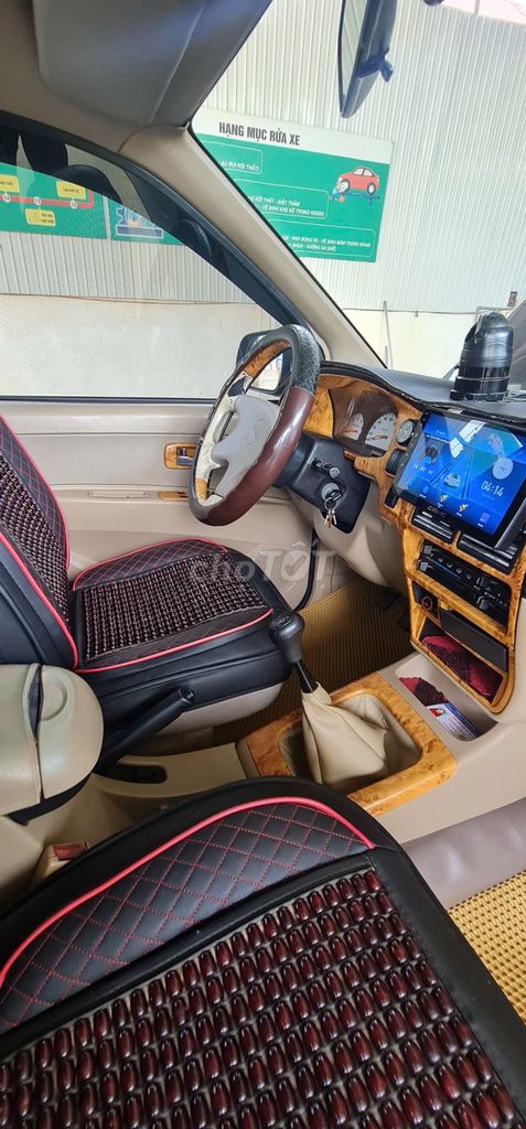 Черное 7-местное масло Isuzu Hi-Lander
