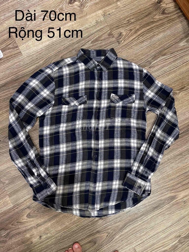 Áo sơ mi nam Bò Sữa kẻ caro size M. Mua bán Quần áo tại Quận Nam Từ Liêm Hà Nội được đăng bởi Mạc Đức Nghĩa hình 1