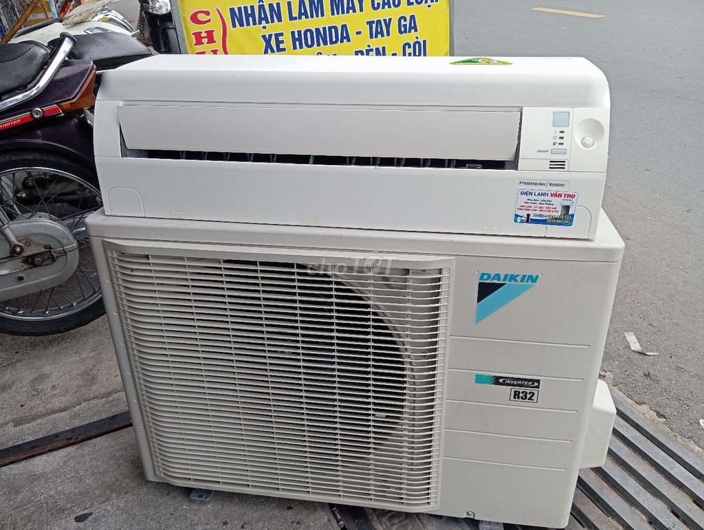 Máy lạnh daikin 1.5 ngựa.máy mới 90% .dòng cao cấp