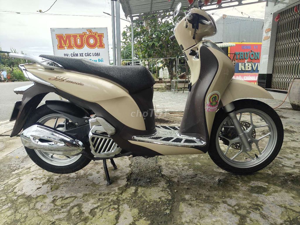 HONDA SH MODEL NGUYÊN ZIN ÁO KEO. Mua bán Xe máy tại Huyện Bình Tân Vĩnh Long được đăng bởi MƯỜI   BÌNH TÂN VL hình 5