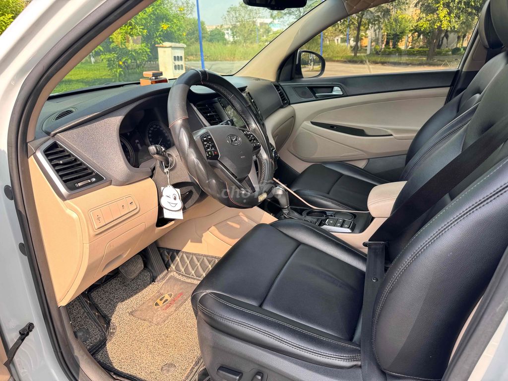Hyundai Tucson 2015 2.0 AT bản Full nhập cực ngon. Mua bán Ô tô tại Thành phố Thủ Đức Tp Hồ Chí Minh được đăng bởi Trần Quốc Bảo hình 8