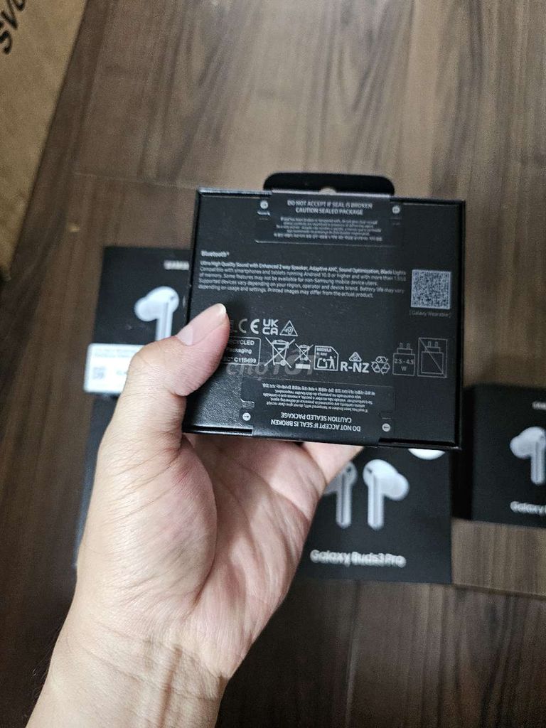Tai nghe samsung buds 3 pro new bh 12 tháng. Mua bán Tivi, Âm thanh tại Quận Tân Bình Tp Hồ Chí Minh được đăng bởi Sơn hình 3