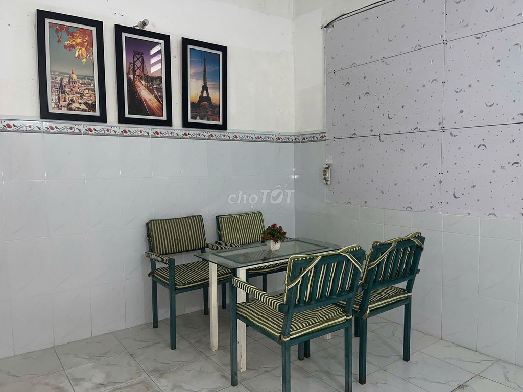 Bộ bàn ghế Sắt nệm chống thấm Xanh trắng. Mua bán Bàn ghế tại Quận 10 Tp Hồ Chí Minh được đăng bởi nguyen phu hình 1