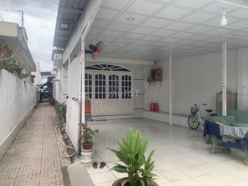 Bán nhà cấp 4 -  800m2 full thổ - Thạnh Mỹ Lợi - 35 tỷ