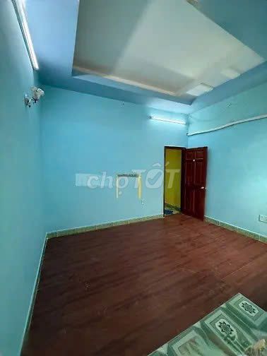 [ДОМ В СЕВЕРНОЙ КАРОЛИНЕ] Аллея 3 м - Тан Хай 45 м2, 1 этаж, 3 этажа, 4 спальни