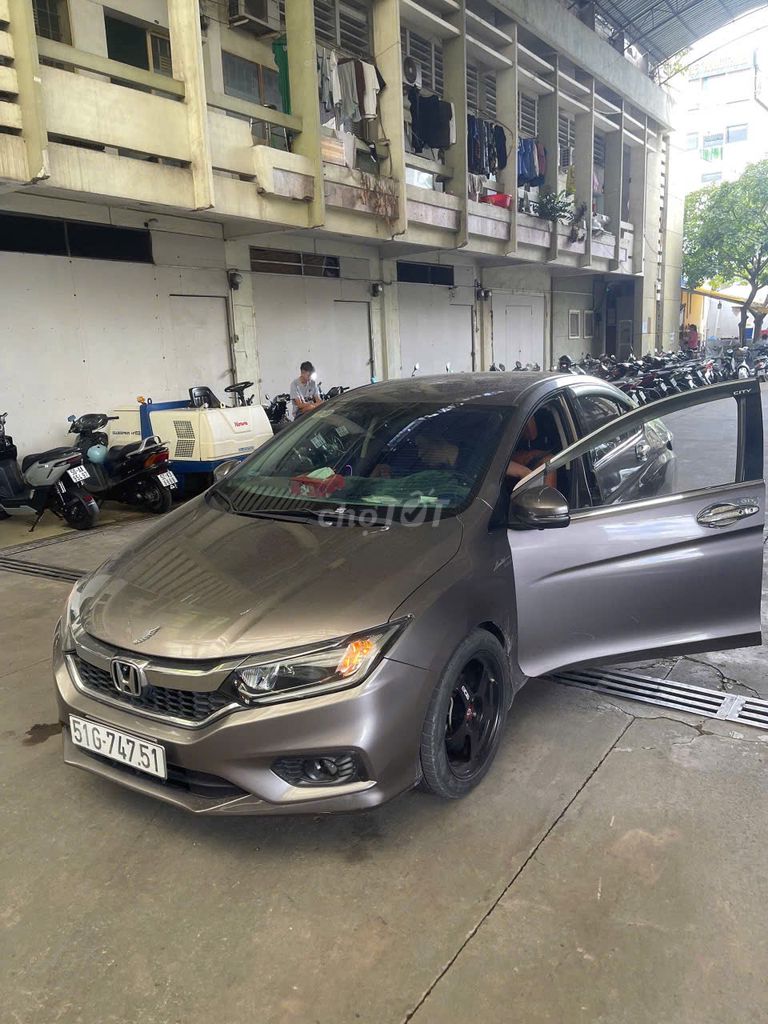 Honda City 1.5 CVT 2018 màu nâu titan. Mua bán Ô tô tại Quận 8 Tp Hồ Chí Minh được đăng bởi Tên chưa cung cấp hình 2