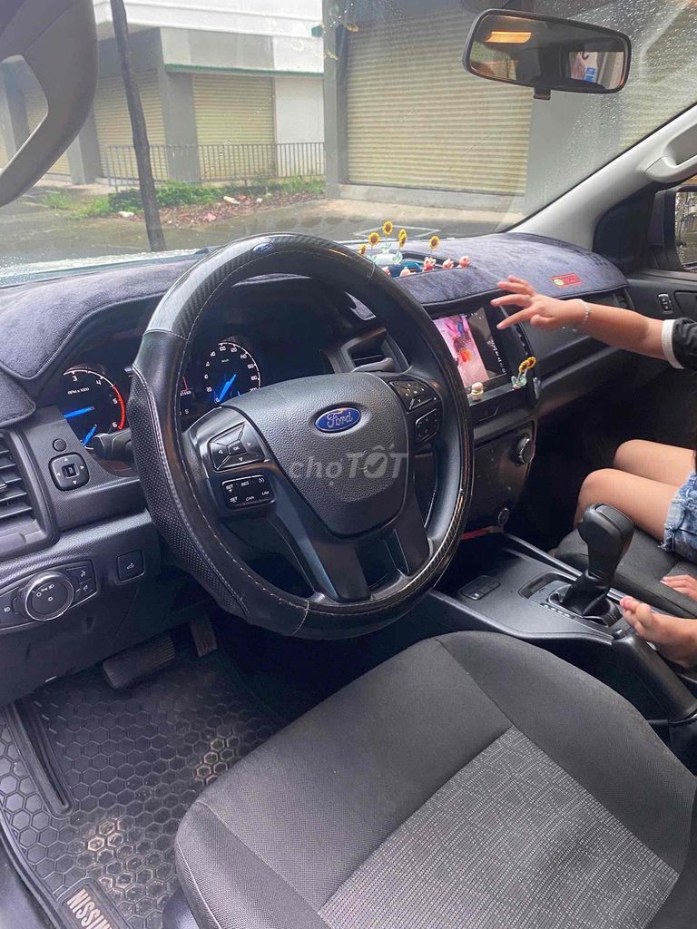Ford Ranger 2018 XLS 2.2L 4x2 AT - 91000 km. Mua bán Ô tô tại Thị xã Bến Cát Bình Dương được đăng bởi Chí Mang hình 7