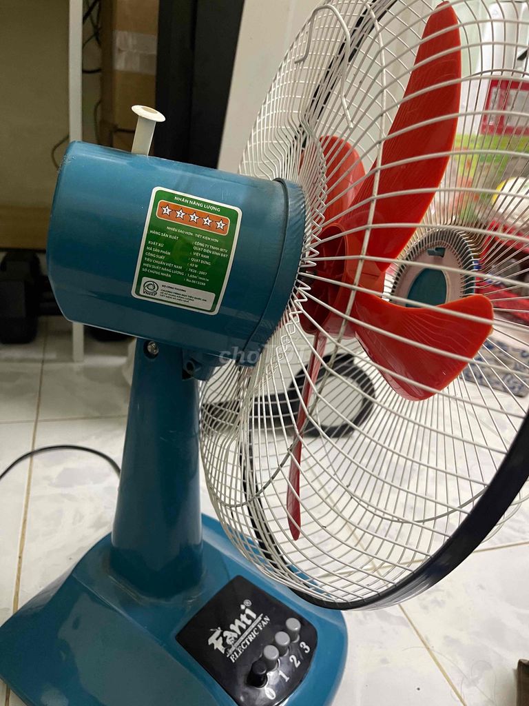 cần bán cây quạt còn dùng ngon ggtt