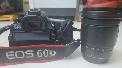 Bán Máy ảnh Canon 60D kèm lens Tamron 28-200