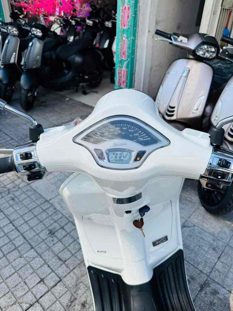 Veépa Primavera Picnic 2022 bản giới hạn Tphcm. Mua bán Xe máy tại Quận Phú Nhuận Tp Hồ Chí Minh được đăng bởi VESPA Piaggio Quốc Vương  hình 6