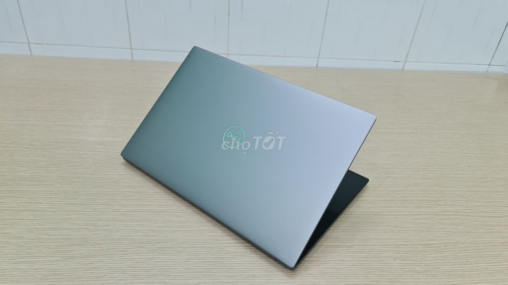 DELL PRECISIO 5570 AI MẠNH & BẠN CŨNG MẠNH NHƯ AI. Mua bán Laptop tại Quận 10 Tp Hồ Chí Minh được đăng bởi Đinh Thị Hoài hình 1