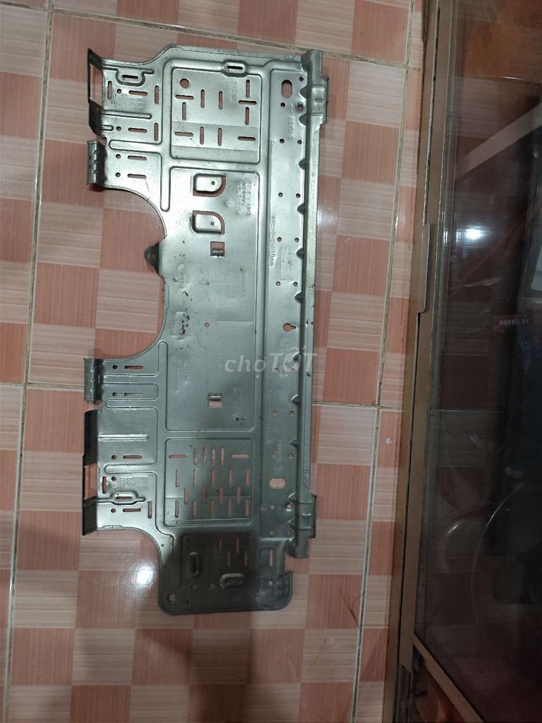 Giá treo máy lạnh Daikin Kim loại Xám. Mua bán Máy lạnh, điều hoà tại Quận 8 Tp Hồ Chí Minh được đăng bởi Mình Anh hình 1