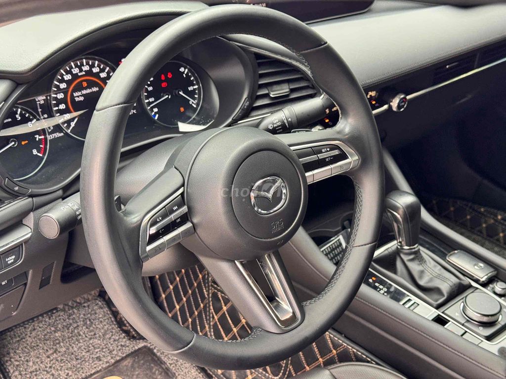 Mazda 3 1.5 Luxury - Sedan - 23.000km. Mua bán Ô tô tại Quận 8 Tp Hồ Chí Minh được đăng bởi Cửa hàng ô tô cũ TRUST CARS hình 13