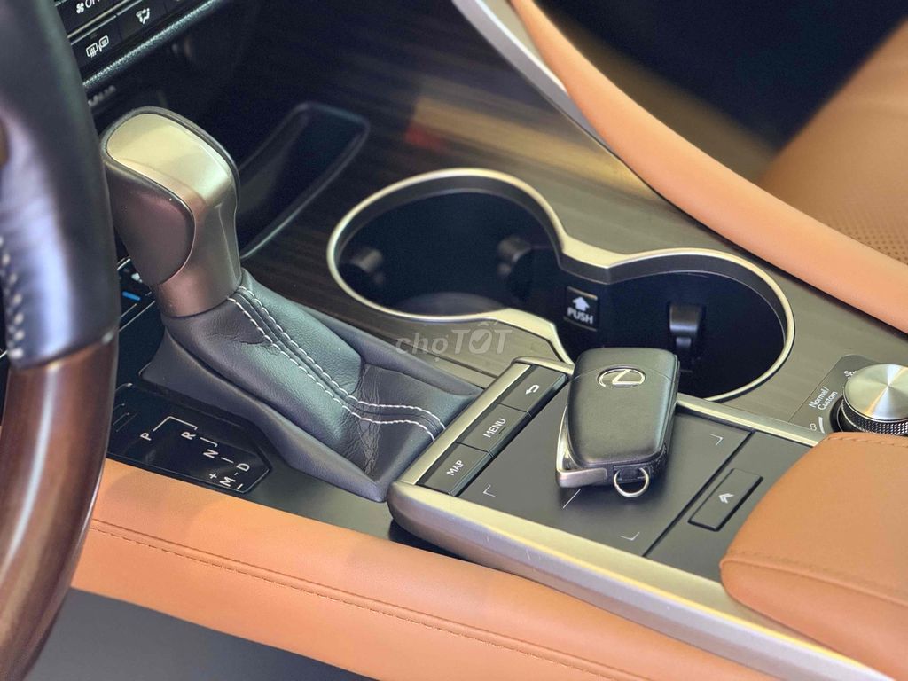 Lexus RX 2021 350 - 11000 km. Mua bán Ô tô tại Thành phố Thủ Đức Tp Hồ Chí Minh được đăng bởi Ý Auto Toàn Trung hình 8
