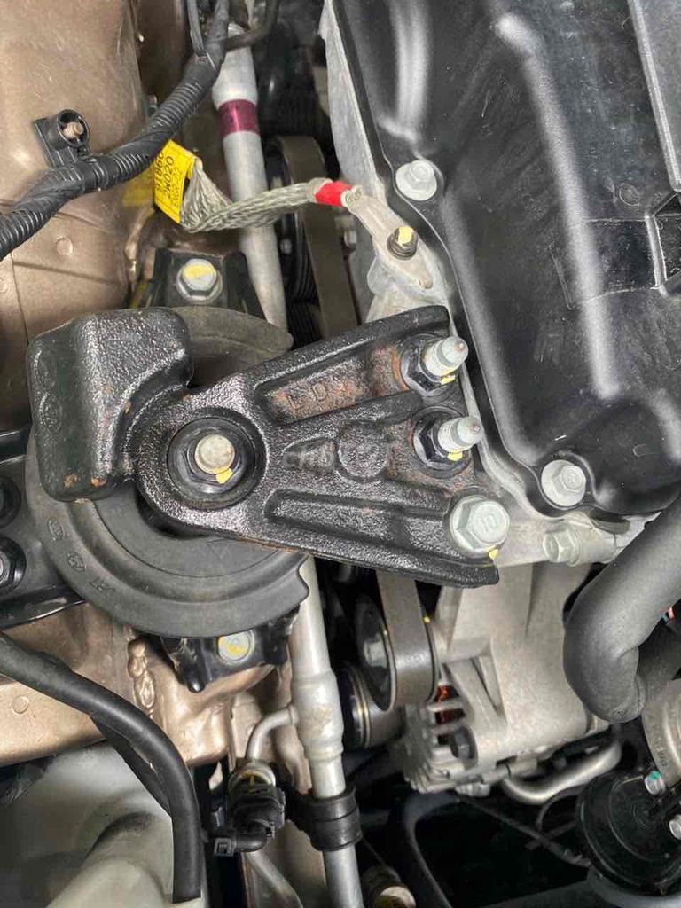 Hyundai Santa Fe 2015 2.4L 4WD - 43000 km. Mua bán Ô tô tại Quận Tân Phú Tp Hồ Chí Minh được đăng bởi Niên hình 3