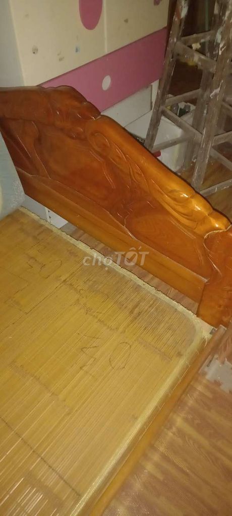 Giường đơn Gỗ Nâu 1.8m x 1.2m. Mua bán Giường, chăn ga gối nệm tại Quận Hai Bà Trưng Hà Nội được đăng bởi Văn Quang 185 hình 1