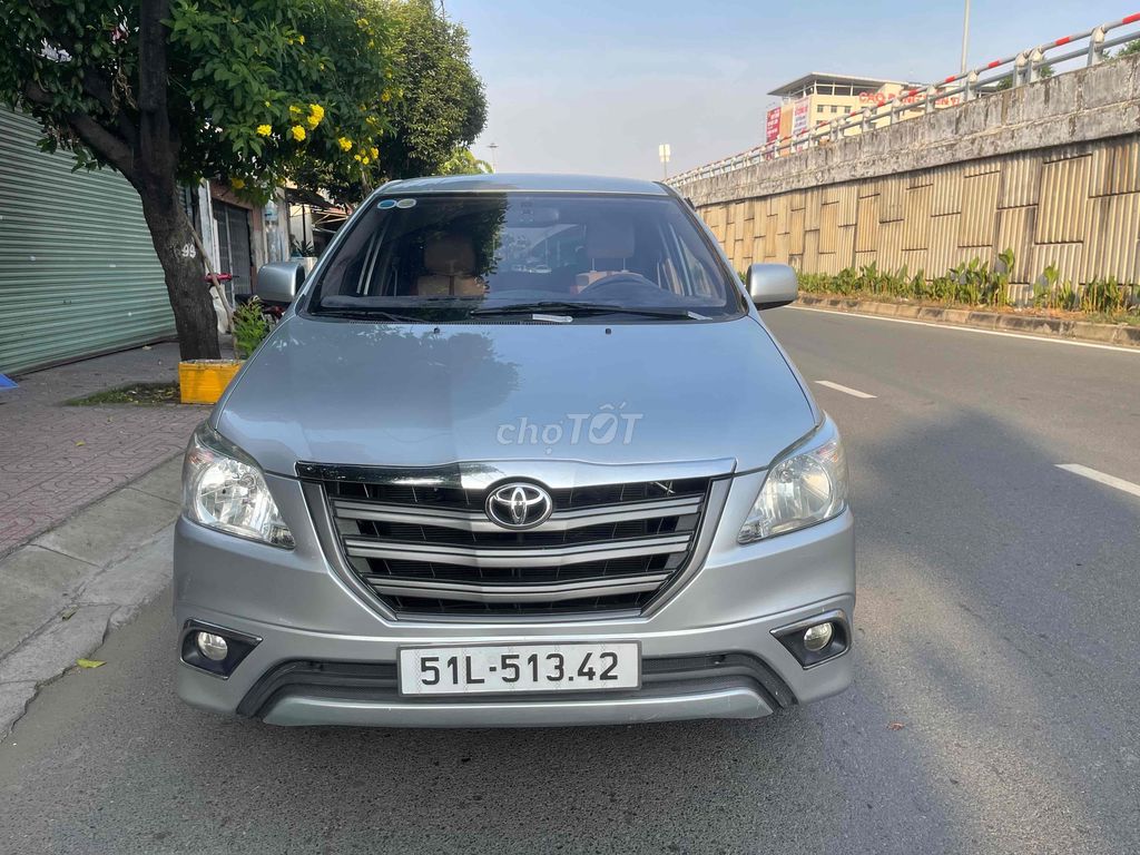 Toyota Innova 2014 E - 90000 km