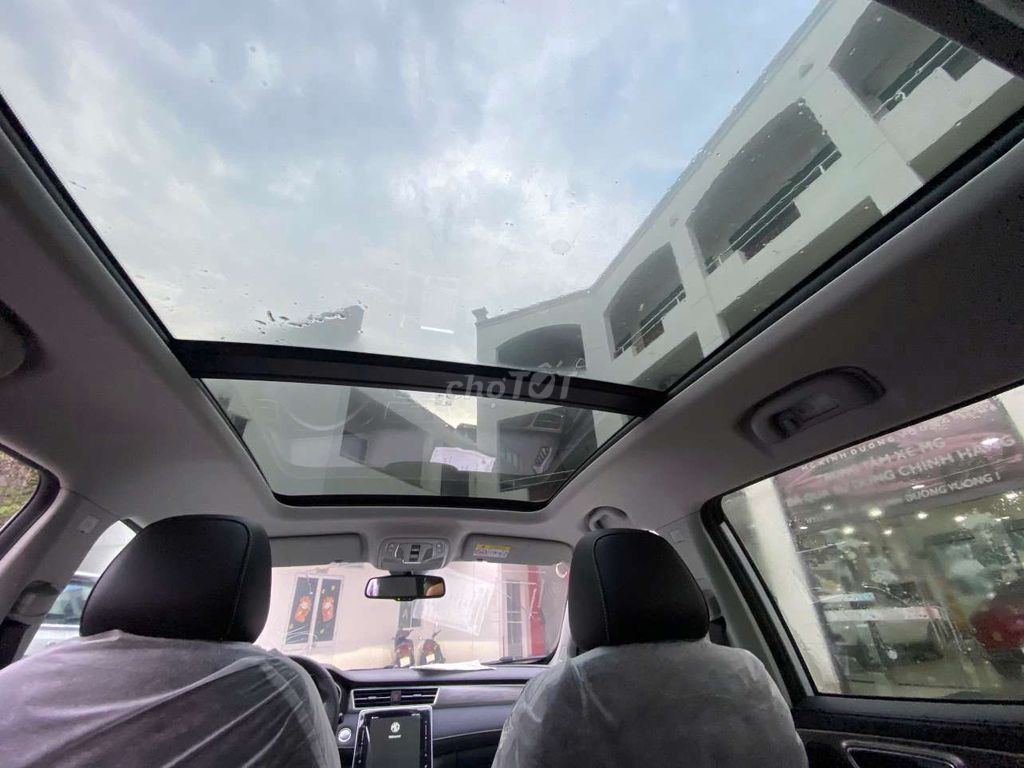 RX5 LUX💥MIỄN PHÍ TRƯỚC BẠ💥TRẢ TRƯỚC 159TR💯. Mua bán Ô tô tại Quận 6 Tp Hồ Chí Minh được đăng bởi SHOWROOM Ô TÔ MG KINH DƯƠNG VƯƠNG  hình 3