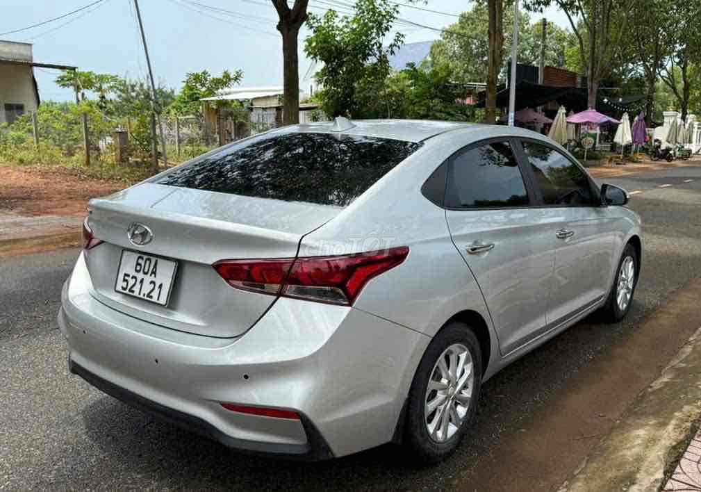 Hyundai Accent 2018 Bạc Số tự động. Mua bán Ô tô tại Thành phố Long Khánh Đồng Nai được đăng bởi Cửa Hàng Xe Máy Thái Phong hình 5