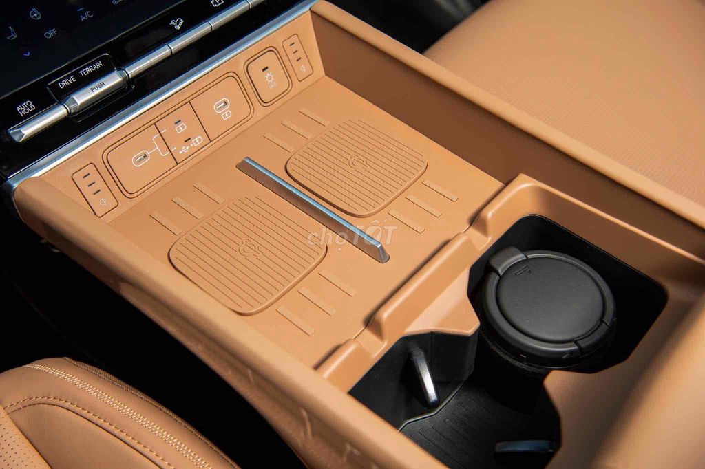 Santa Fe 2025- Km 99% Thuế TB. Mua bán Ô tô tại Thành phố Bảo Lộc Lâm Đồng được đăng bởi Đạt Hyundai Bến Tre hình 5