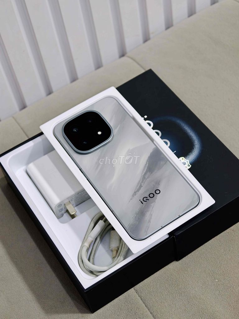 iQOO 15 16GB/1TB Xám Fullbox. Mua bán Điện thoại tại Quận Đống Đa Hà Nội được đăng bởi Lâm Bảo Tuyên hình 1