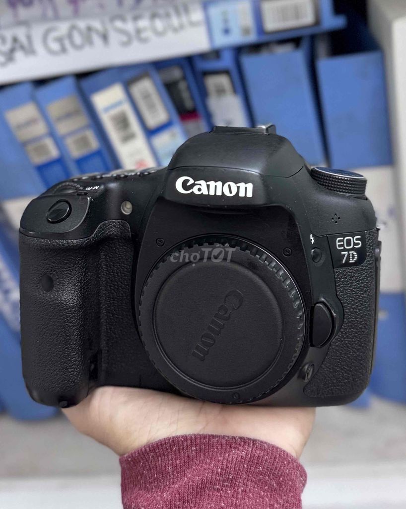 🟢Máy ảnh Canon 7D Đen đẹp. Mua bán Máy ảnh, Máy quay tại Quận Tân Bình Tp Hồ Chí Minh được đăng bởi xin GỌI CHO NHANH NHÉ hình 1