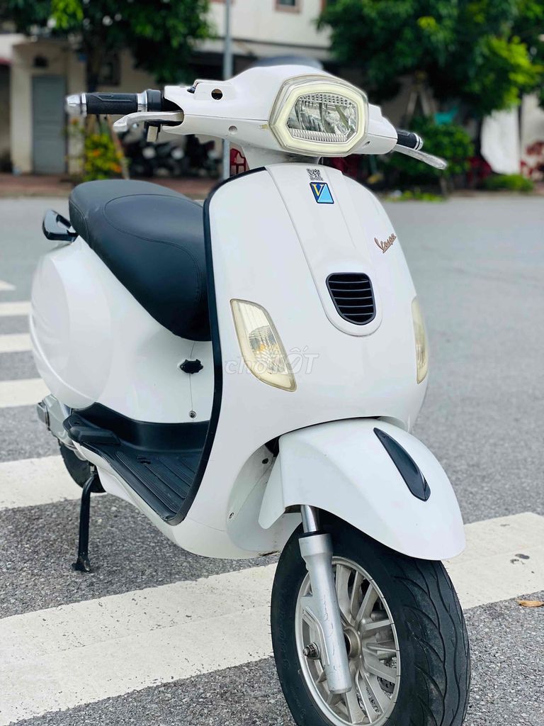 Vespa điện hãng Vinathai đời cao 2022 đèn vuông. Mua bán Xe điện tại Thành phố Nam Định Nam Định được đăng bởi Trung Đồ Cũ hình 2