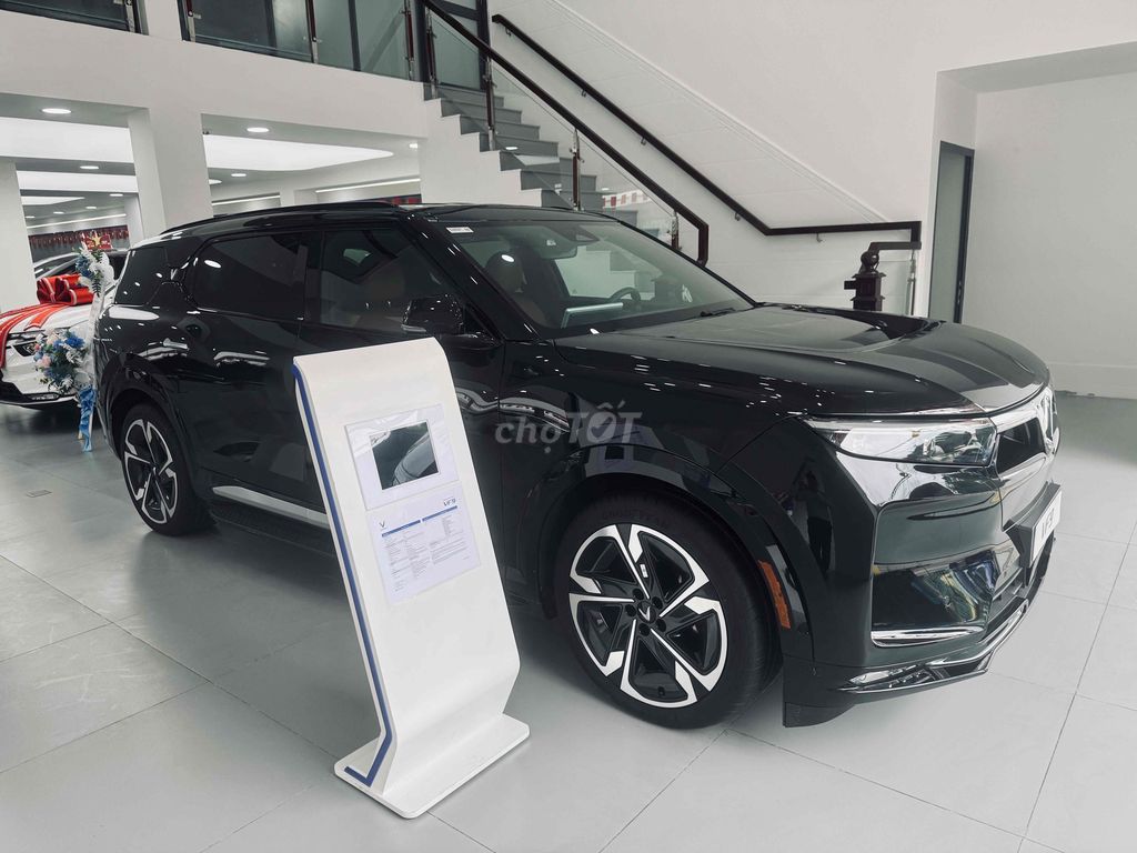 VINFAST VF9 PLUS 7 CHỔ TRẦN THÉP MỚI NHẤT 2025. Mua bán Ô tô tại Thành phố Thủ Đức Tp Hồ Chí Minh được đăng bởi Vinfast VFX Thủ Đức hình 2