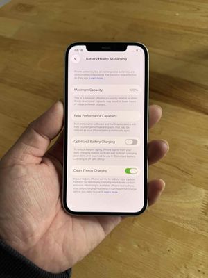 iPhone 12. Mua bán Điện thoại tại Quận Bắc Từ Liêm Hà Nội được đăng bởi Hoàng