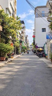 Nhà phố 16 m² · 1 PN · Đường Nguyễn Thiện Thuật