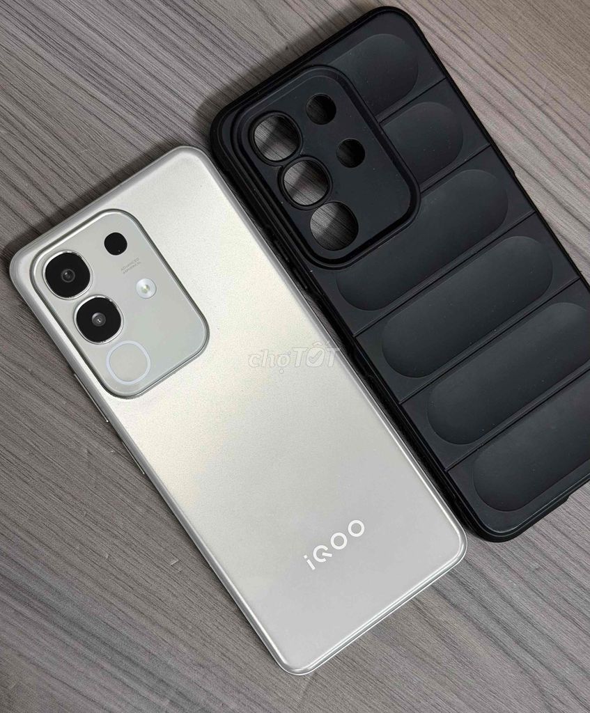 Vivo IQOO Z10X 8GB/128GB Bạc kèm sạc zin. Mua bán Điện thoại tại Thành phố Nam Định Nam Định được đăng bởi Cửa Hàng Di Động Giá Tốt hình 1