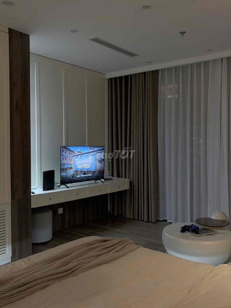 CHO THUÊ CĂN HỘ DỊCH VỤ NGAY LÊ VĂN SỸ Q3