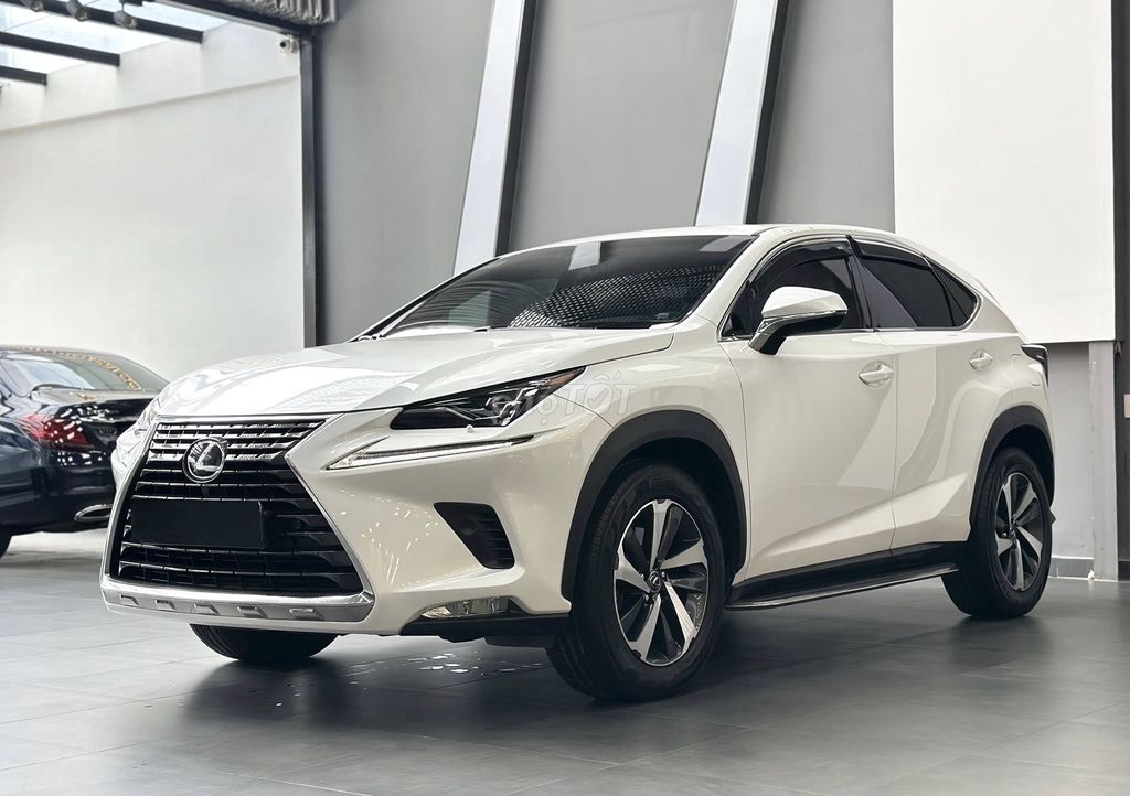 LEXUS NX300 MODEL 2018 RẤT ĐẸP. Mua bán Ô tô tại Quận 7 Tp Hồ Chí Minh được đăng bởi Thanh Tùng NSG hình 5