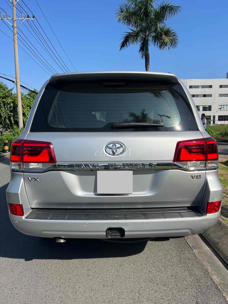 Toyota Land Cruiser 2016 VX 4.6L. Mua bán Ô tô tại Thành phố Thủ Đức Tp Hồ Chí Minh được đăng bởi Tân hình 5