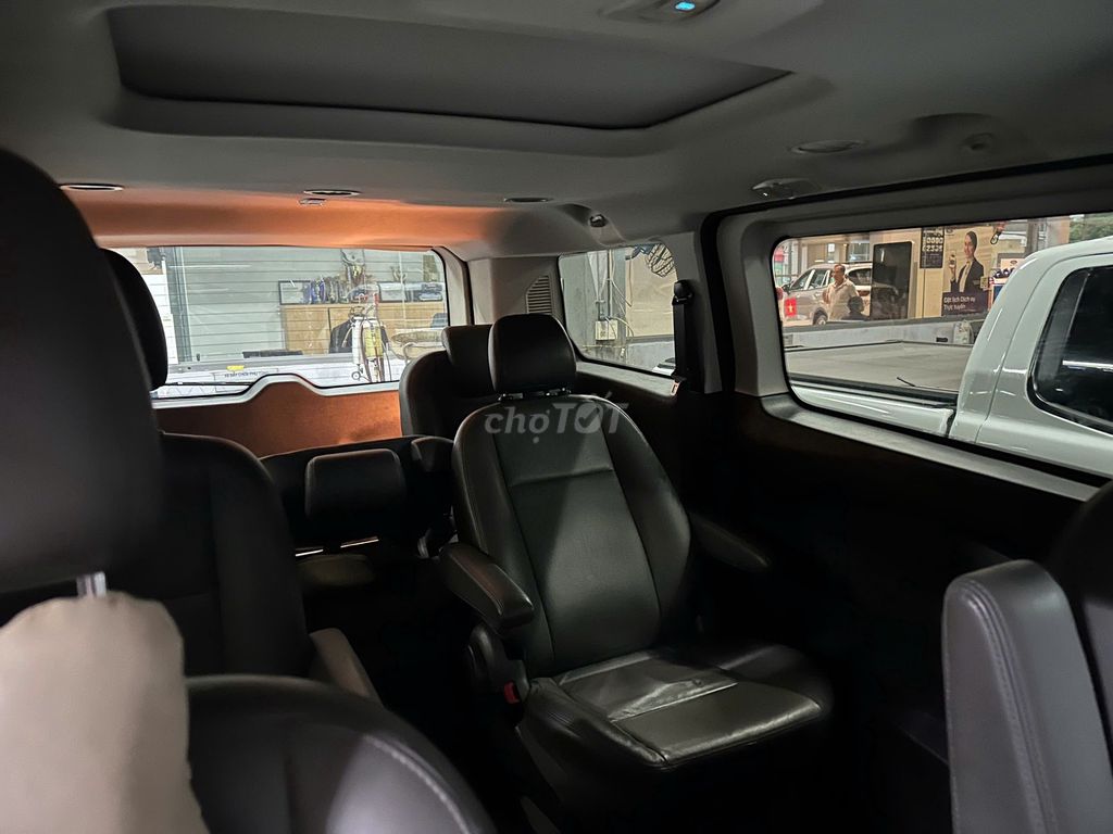 Ford Tourneo Titanium 2019, bảo hành 2026, vay 75%. Mua bán Ô tô tại Quận Tân Phú Tp Hồ Chí Minh được đăng bởi Đức hình 6