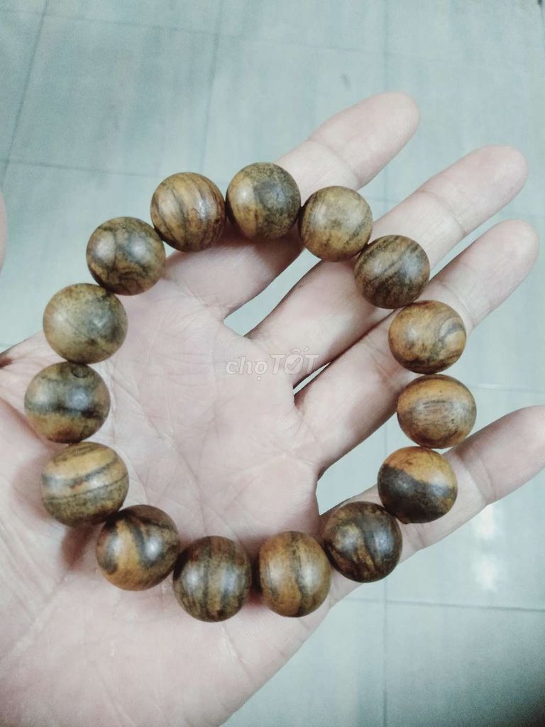 Vòng tay Trầm hương 14 li. Mua bán Phụ kiện thời trang khác tại Quận Liên Chiểu Đà Nẵng được đăng bởi anh nam hình 1