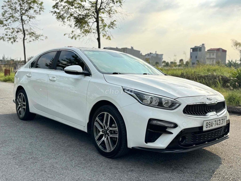 Kia Cerato 2021 1.6 AT LUXURY - 62000 km. Mua bán Ô tô tại Huyện Gia Lộc Hải Dương được đăng bởi Nhất Tín Ô Tô Hải Dương hình 1