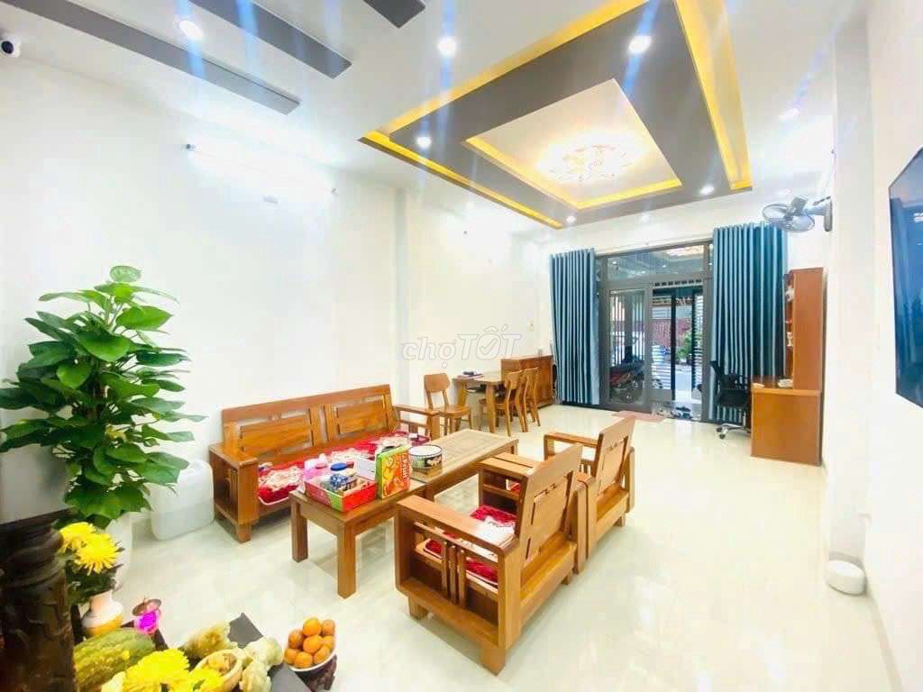  bán nhà 2 tầng mặt tiền đường Lưu Trọng Lư, Hải Châu - Đà Nẵng
