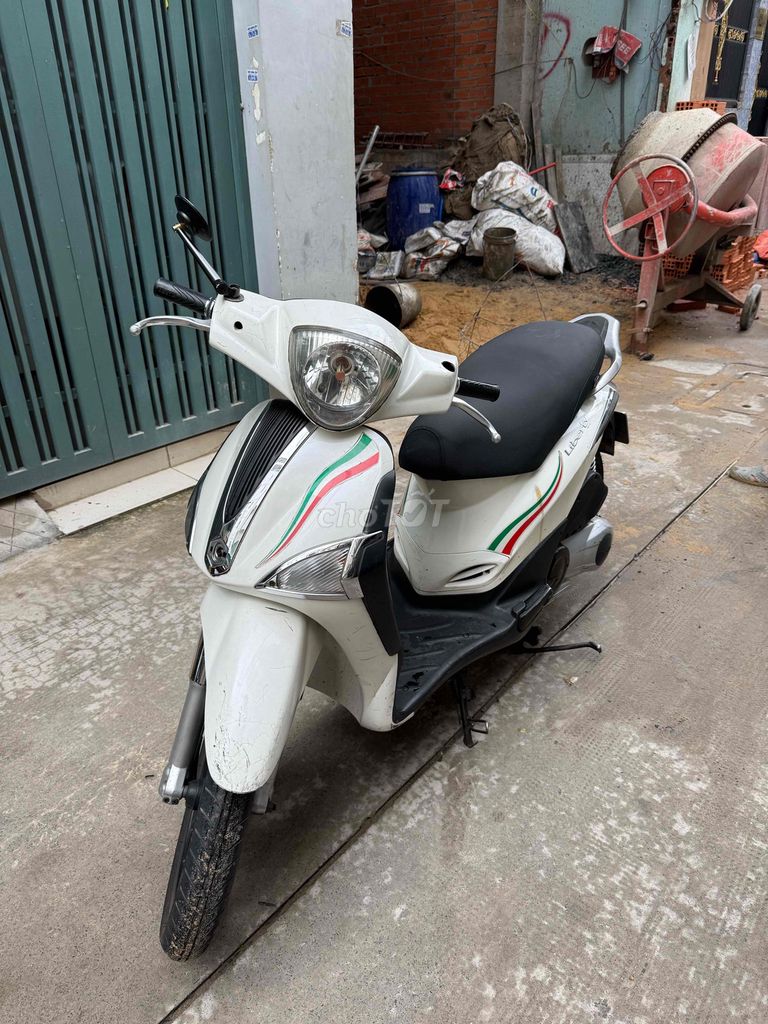 Bán xe tay ga Piaggio Liberty màu trắng 128840080