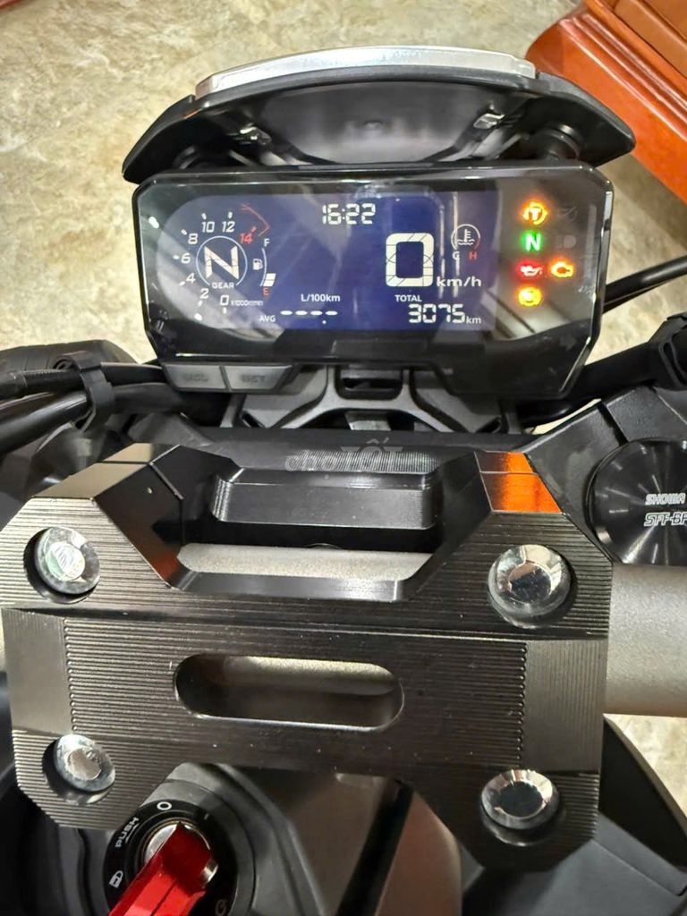 Mạnh Hà Motor bán CB650R dkld 2024 odo 3k lướt. Mua bán Xe máy tại Quận Bắc Từ Liêm Hà Nội được đăng bởi Mạnh Hà Motor hình 6