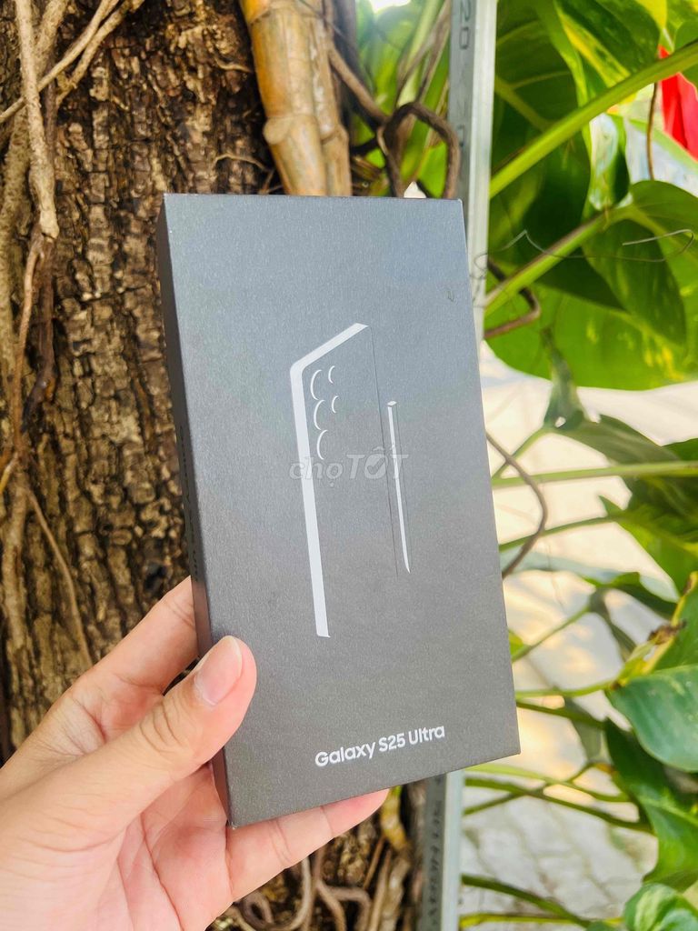 Samsung S25 Ultra 256GB Đen. Mua bán Điện thoại tại Quận Sơn Trà Đà Nẵng được đăng bởi nguyen hình 1