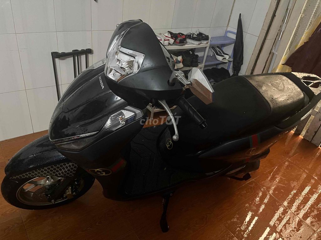 Honda свинцовый и 125 черный