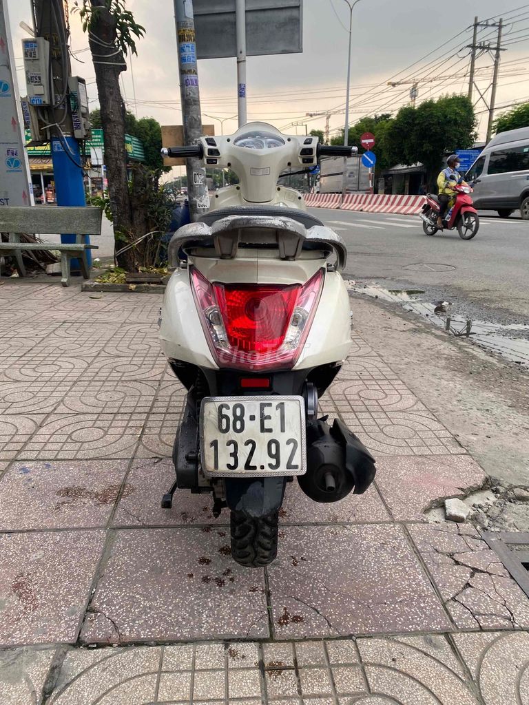 càn bán xe tay ga fi phun xăng diẹn tử. Mua bán Xe máy tại Thành phố Dĩ An Bình Dương được đăng bởi Đăng khoa hình 6