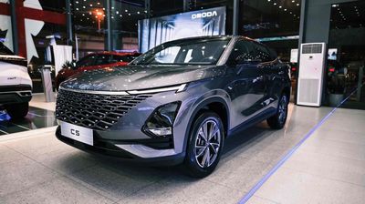 Omoda C5 Luxury miễn phí xăng xe lên đến 69.9TR
