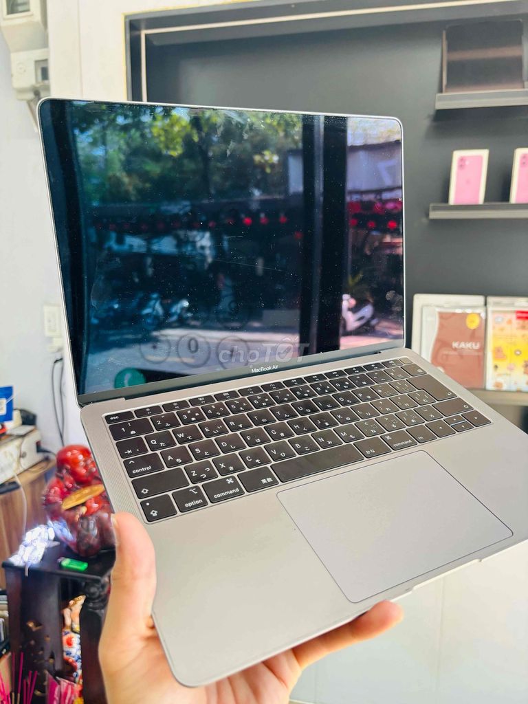 Apple MacBook Air 2019 8GB/128GB Xám. Mua bán Laptop tại Thành phố Huế Thừa Thiên Huế được đăng bởi khanh cao hình 1